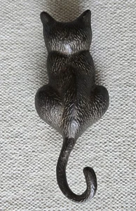 Vintage Sitting CAT Solid Heavy Bronze Door Knocker - Picture 1 of 6