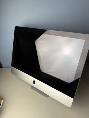 iMac  A1311 MC309LL/A 21.5" i5-2400S 2.5GHz 500GB HDD Mid 2011 For Parts - Image 1 of 4