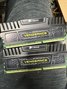 Corsair Vengeance 8GB (2x4GB) 1866MHz DDR3 SD RAM Memory (CMZ8GX3M2A1866C9) - Picture 1 of 3