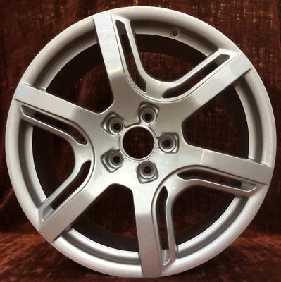 Audi Q5 2009 2010 2011 2012 OEM 18" Wheel 58888 8R0601025A  - Image 1 of 4