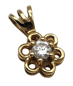 VINTAGE Solid 14k Yellow Gold / Diamond Ladies Pendant - Picture 1 of 3