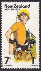 1975 New Zealand SC# B95 - Boy and Piebald Pony - Used - Picture 1 of 2