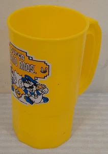 Vintage 1988 Nintendo NES SUPER MARIO BROS Promo Plastic Super Mug Yellow Luigi - Picture 1 of 2