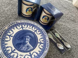 The Queen Diamond/Golden Jubilee memorabilia Rare Collectable Set Antique - Picture 1 of 6