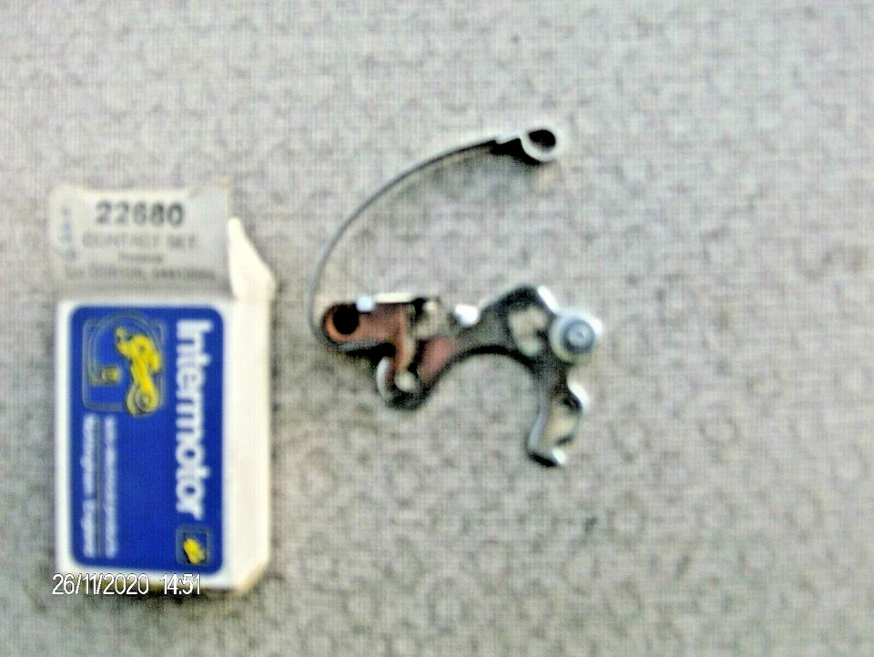 FORD CORTINA DISTRIBUTOR POINTS - Image 1 of 1