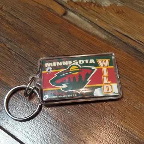 Vintage Minnesota Wild Acrylic Keychain Wincraft Made In USA Cover