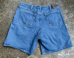 Vintage Lee Blue Jean Denim Shorts Jorts (38x8.5) Relaxed Fit Y2K - Picture 1 of 14