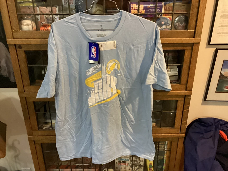 NWT Chicago Sky Baby Blue FANATICS S/S w LOGO WNBA T-SHIRT SZ XXL - Cool - Image 1 of 4