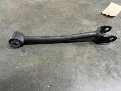 Infiniti G35 2003 2004 2005 sedán brazo de control inferior del conductor trasero izquierdo OEM 8279 Foto 1 de 4