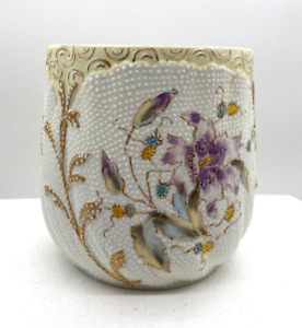 Moriage Style White Porcelain Hand Detailed Pot Vase
