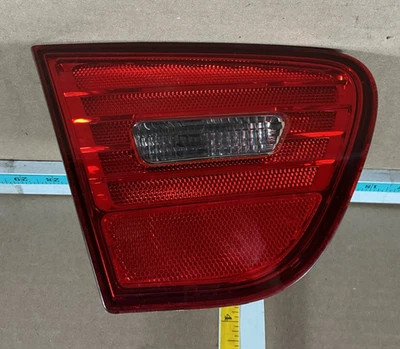 Luz trasera montada con tapa lateral izquierda para Hyundai Elantra 2007-2010 sedán OEM Foto 1 de 4