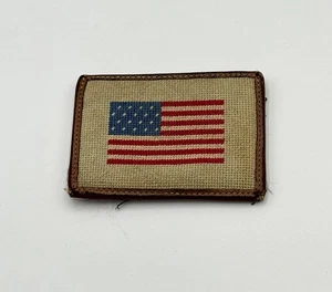 Tucker Blair amerikanische Flagge Nadelspitze Kartenetui Kartenetui - Bild 1 von 3