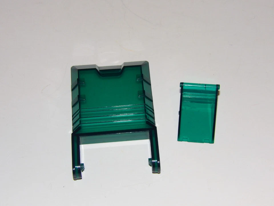 TRANSFORMERS G1 FORTRESS MAXIMUS GREEN CHEST DOOR, CANOPY ACCESSORIES ORIGINAL - Image 1 of 1