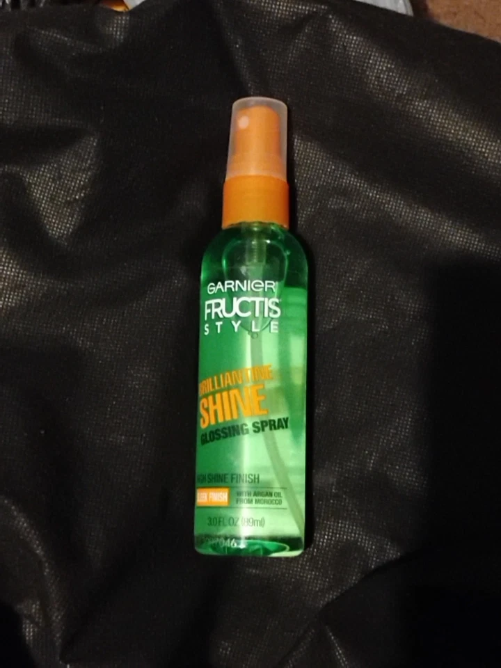 Garnier Fructis Estilo Brilliantine Brillo Spray con Aceite de Argán, 3.0 floz Foto 1 de 1
