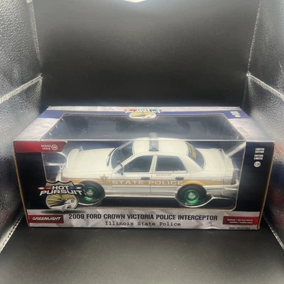 压铸 1/24 Greenlight Hot Pursuit 2008 Crown Victoria Indiana Police Chase 全新带盒 — 第 1/4 张图片