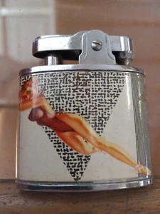 Vintage Manor pinup Sexy Risque automatic lighter high quality excellent japan - Picture 1 of 7