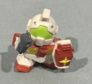Bikkura Tamago Gundam 1" white & red with blaster and shield figure - Imagen 1 de 6