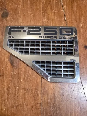 Значок с эмблемой левого крыла 2008 2009 2010 Ford F250 XL Super Duty Power Stroke - Изображение 1 из 4