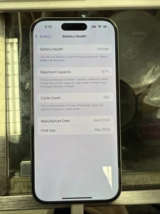 Apple iPhone 15 6,1 pouces - 128 Go - eSIM - T-Mobile - excellente batterie 87% - Photo 1 sur 3
