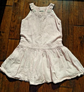 Usado en excelente estado! Vestido sin mangas Seersucker rosa a rayas para niñas talla 4T - Imagen 1 de 1