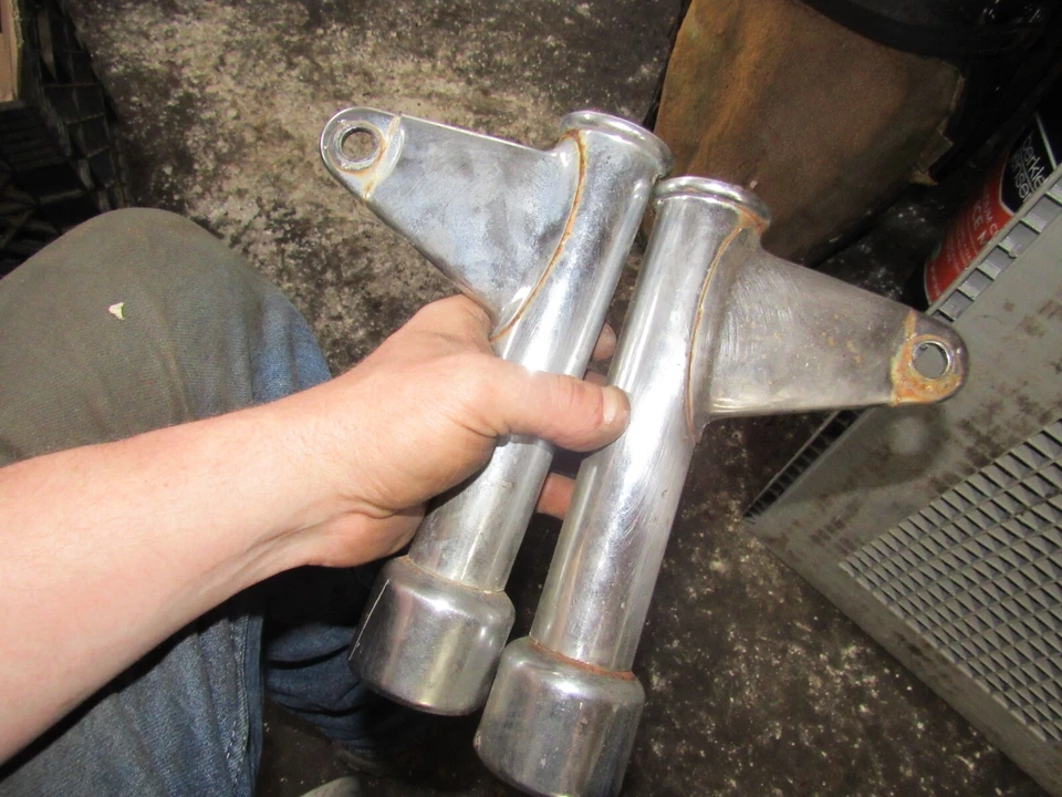 Honda CB400 T 1978 halcón soporte de montaje de faros orejas Foto 1 de 1