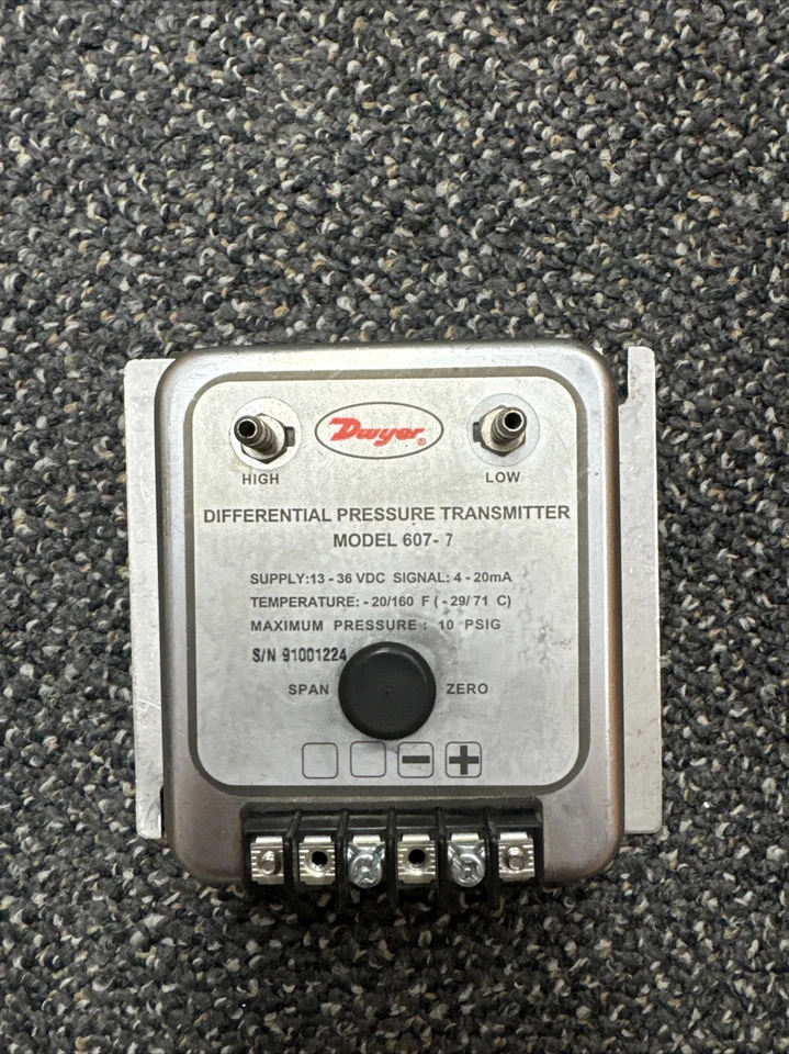 Dwyer Model 607 Differential Pressure Transmitter Preowned - Image 1 of 1