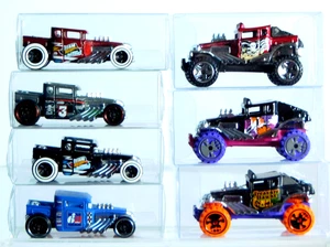 Hot Wheels (4) "Bone Shaker" & (4) Baja Bone Shaker - lose mit PVC-Hüllen 7 Stück - Bild 1 von 18
