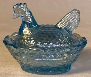 Boyd Art Glass Covered Rooster / Chick Salt In Sea Mist Carnival # 209 - Picture 1 of 5