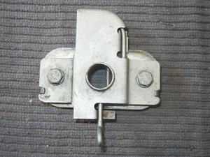 99 - 06 SAAB 9-5 Hood Latch Fits Right Or Left A - Bild 1 von 4