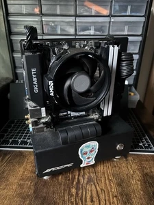 Custom Built Open Air Mini Itx Gaming PC. Plays Most Games 1080p 144fps - Picture 1 of 3