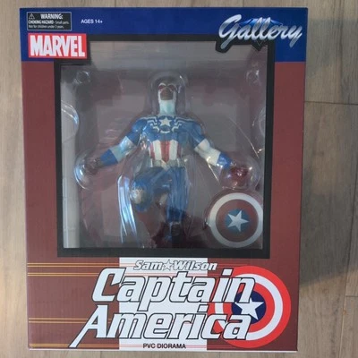 DIAMOND SELECT TOYS Marvel Gallery Capitán América Sam Wilson PVC Estatua Foto 1 de 4
