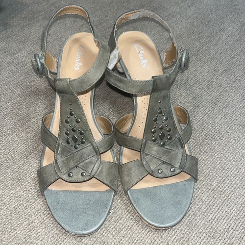 Sandali Clarks Pieghevoli Donna 9M Verde Oliva Pelle Perline Sughero Zeppe