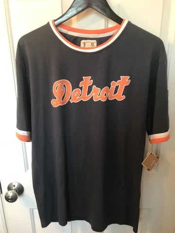 Detroit Tigers Red Jacket Brand T-Shirt Size XL - New with tags Cover