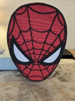Spiderman Piñata - Image 1 of 2