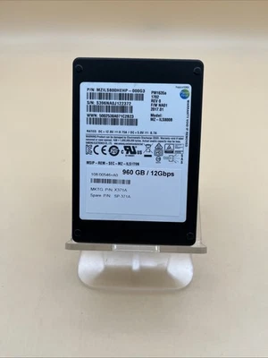 Unidad de estado sólido Samsung 960GB 2.5" SSD PM1635a MZ-ILS800B Foto 1 de 2