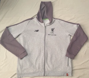 LIVERPOOL FOOTBALL CLUB LFC GRIS CREMALLERA SUDADERA CON CAPUCHA DE NEW BALANCE XXL 2XL NUEVO SIN ETIQUETAS - Imagen 1 de 5