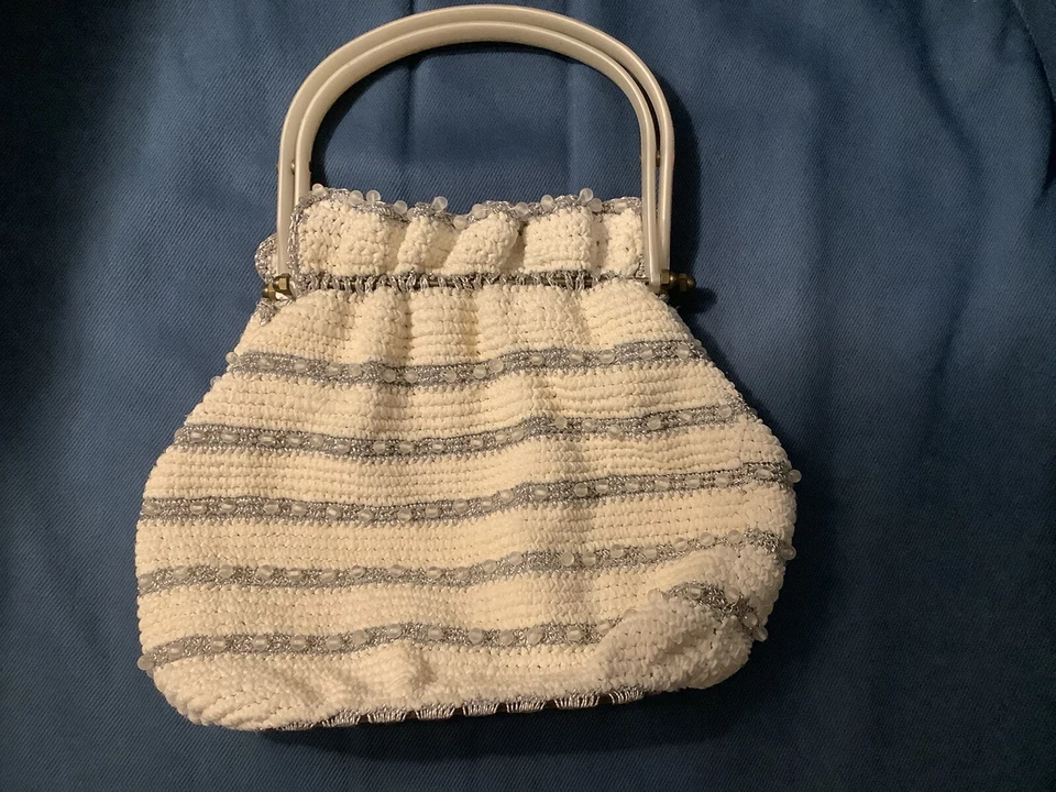 VTG Handbag Crocheted Cream With Beads & With acrylic LUCITE Handles & Bottom - Image 1 of 4
