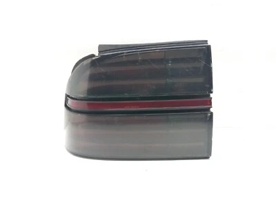 89-96 CHEVROLET BERETTA ЛЕВАЯ СТОРОНА QTR ПАНЕЛЬ УСТАНОВЛЕН ЗАДНИЙ ФОНАРЬ OEM, 166-01618L - Изображение 1 из 4