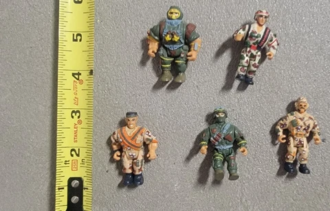 VTG Military Muscle Men mini figure set 1990s 5 Pieces All Different Cover