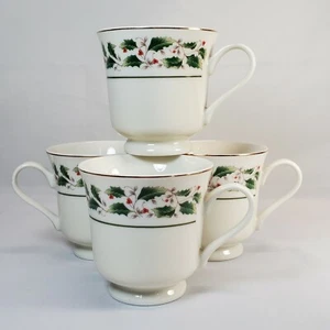 Holly Holidays Kaffeetassen Tassen mit Fuß Vintage 4er Set Fine China Japan - Bild 1 von 3