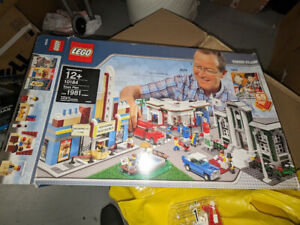 Lego, New Open Box, Lego Town Plan, 10184 (Retired)