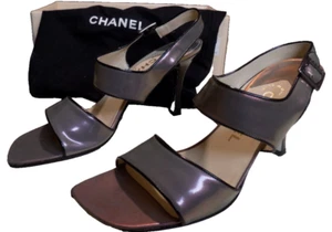 FAB Chanel sz 6 iridescent Light Purple Slingback Sandals 3" heels Open Toe New - Picture 1 of 12