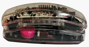 Telefono trasparente Conair SW205 pulsante NON TESTATO SENZA PARTI DI CAVO/RIPARAZIONE oggetto di scena vintage - Foto 1 di 12