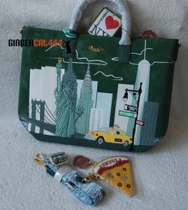 Bolso de Mano Grande VENDULA New York City Cats & Corgis Catue of Liberty Pizza Taxi - Imagen 1 de 10