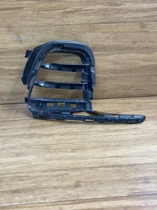 OEM 2015-2019 PORSCHE MACAN FRONT LEFT GRILLE *NOTE* 95B807681 ๐ท - Picture 1 of 9