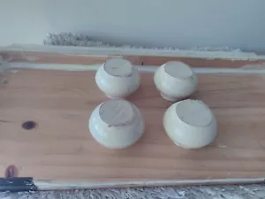 Four Plastic Bun Feet - Picture 1 of 2