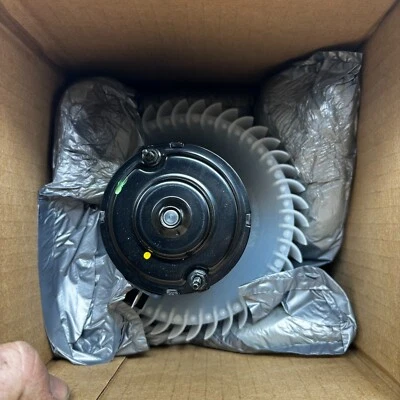ACDelco ACD 15-80908 HVAC Blower Motor and Wheel Original Equipment GM 1580908 ⭐ - Image 1 of 4