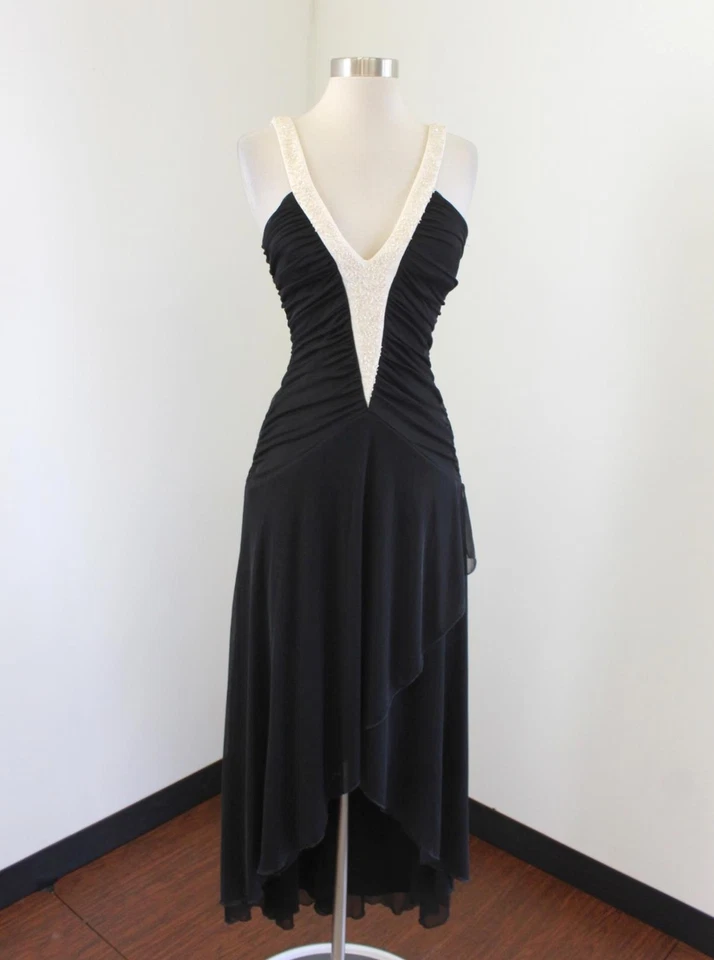 Vestido de fiesta de noche negro crema blanco dobladillo asimétrico talla S lentejuelas drapeado Foto 1 de 4