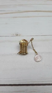 Avon Sewing Thread & Button Lapel Hat Pin Seamtress Costume Jewelry  - Picture 1 of 4