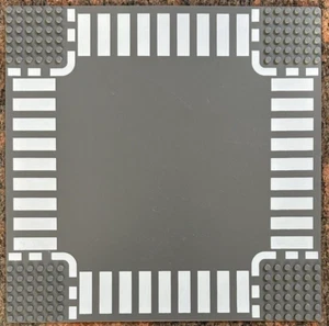 LEGO Kreuzung - dunkelgrau - Straßenplatte dark bluish gray baseplate road 32x32 - Bild 1 von 1